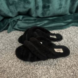 Black Ugg slippers