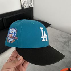 Los Angeles Fitted Hat