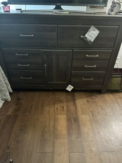 Dresser
