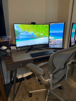 Gaming monitors and gaming Computer