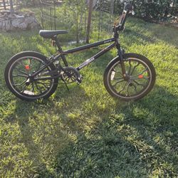 MONGOOSE BIKE
