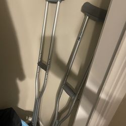 Crutches 