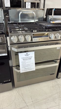 School’s Out Soon Sale!🏫 Dual Fuel ⛽️⚡️ Slide In Double Oven Range @$1800 off MSRP!