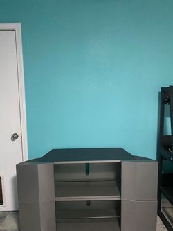 Entertainment center