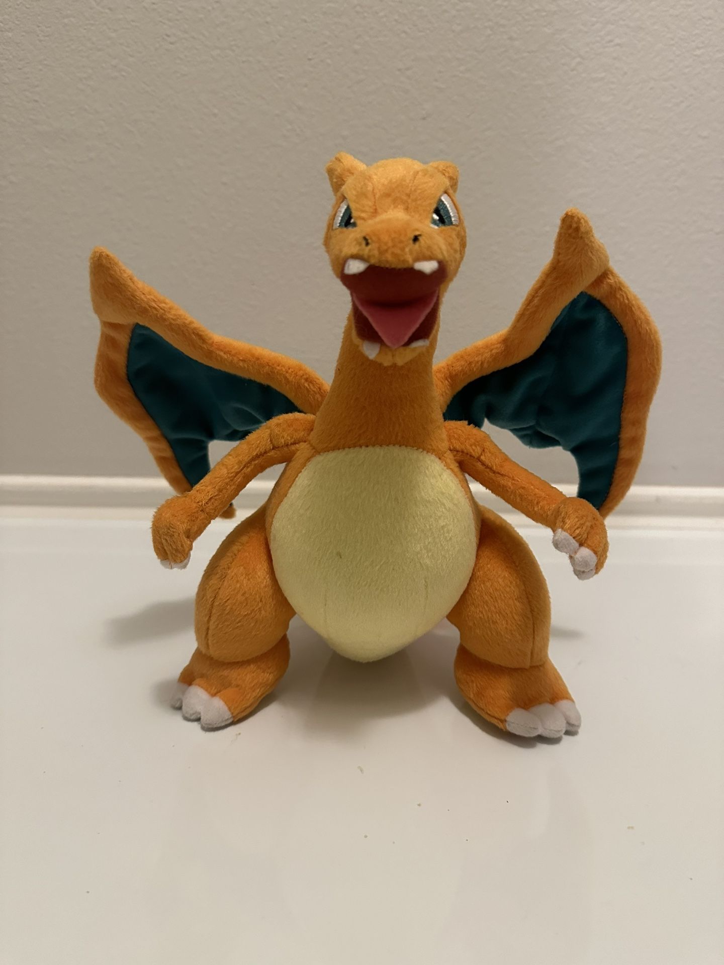 Charizard Pokemon Center Official 2010 Plush Toy with Rare Open Mouth 132390