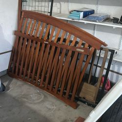 Crib With Diaper Change Station With Mattress 