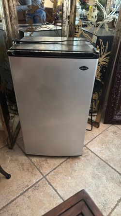 Small Refrigerator 