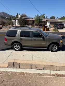 2004 Ford Explorer
