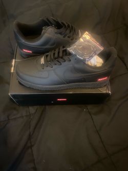 Black supreme air force 1