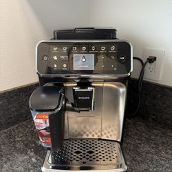 Philips Fully Automatic Espresso Machine (LatteGo) – Like New