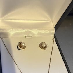 Real Pearl With Diamond 14k  