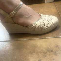 Crochet Espadrille Wedges Size 10  *New Never Worn* Serious Inquiries Onl