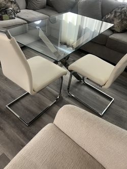 New Table 4 Chairs