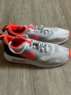 Men’s Nike Air Max Tavas Sneakers