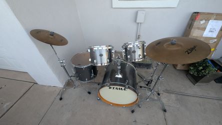 Drum set located in Mesa $800