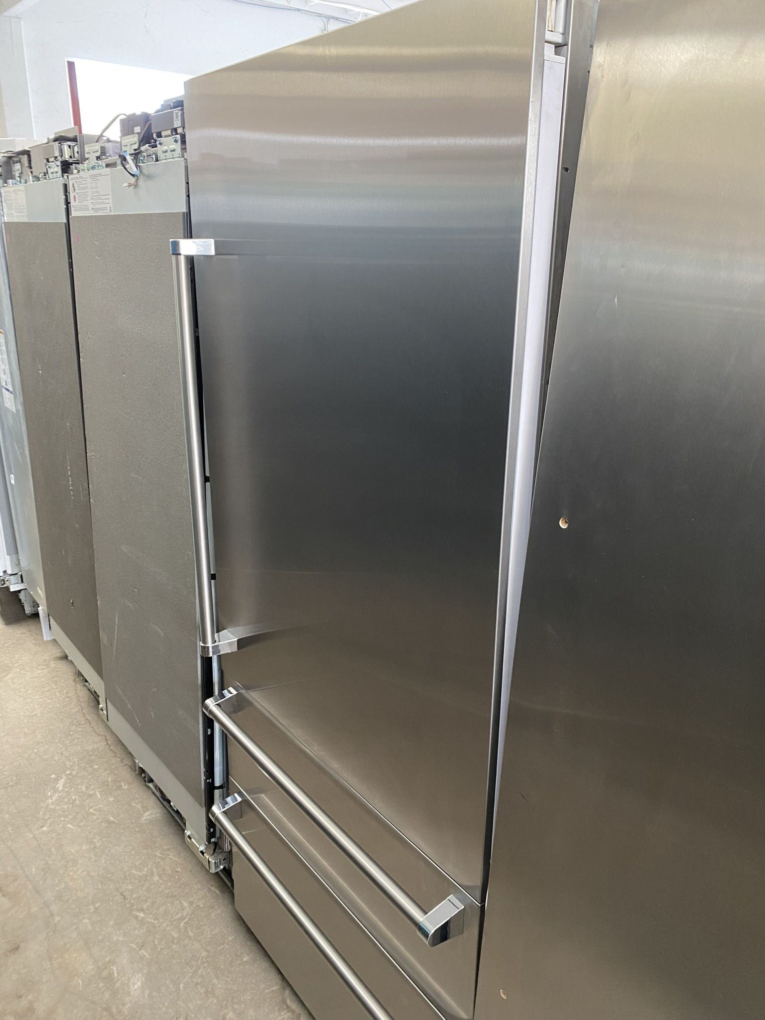 Viking 36” Built In Bottom Freezer Fridge