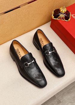 Ferragamo Men’s Leather Shoes With Box 2026 New
