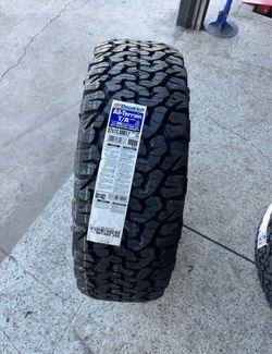 Brand new bfgoodrich ko2 on sale 37/12.50R17 !!