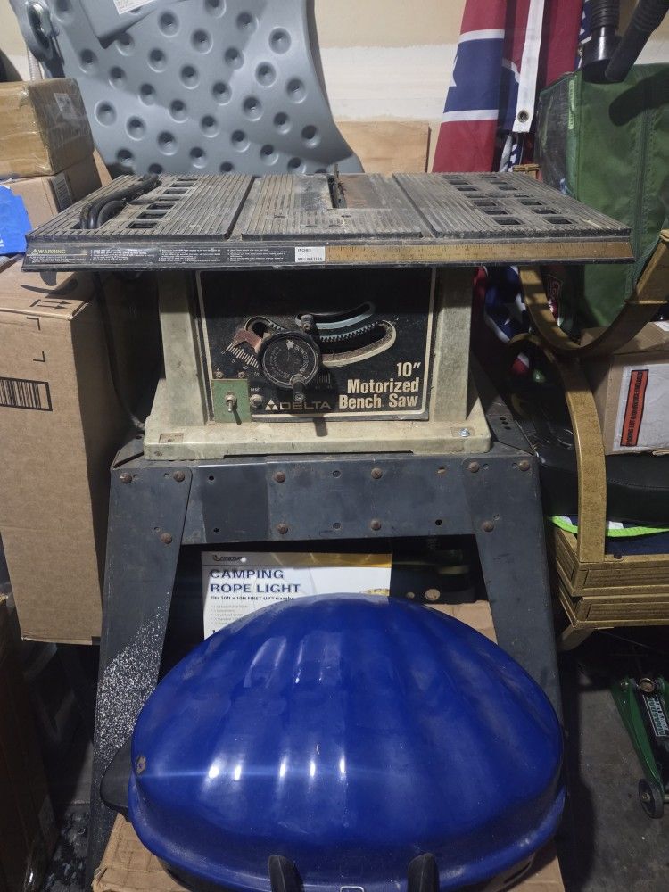 10" Motorized Bench Saw On Stand