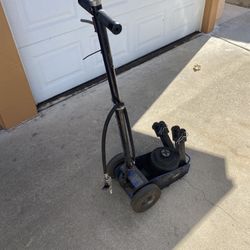 Westward 22/35 Ton Hydraulic Jack.