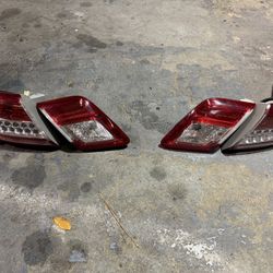 2010-2011 Toyota Camry tail lights 