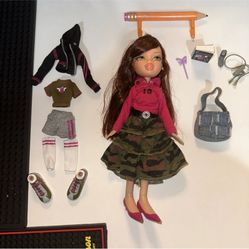 BRATZ BACK TO SCHOOL PHOEBE