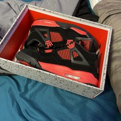 Jordan 4 Red Thunder 