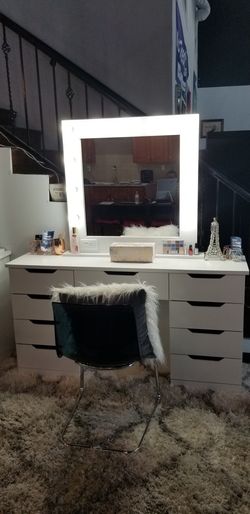 Vanity Makeup Style Marilyn