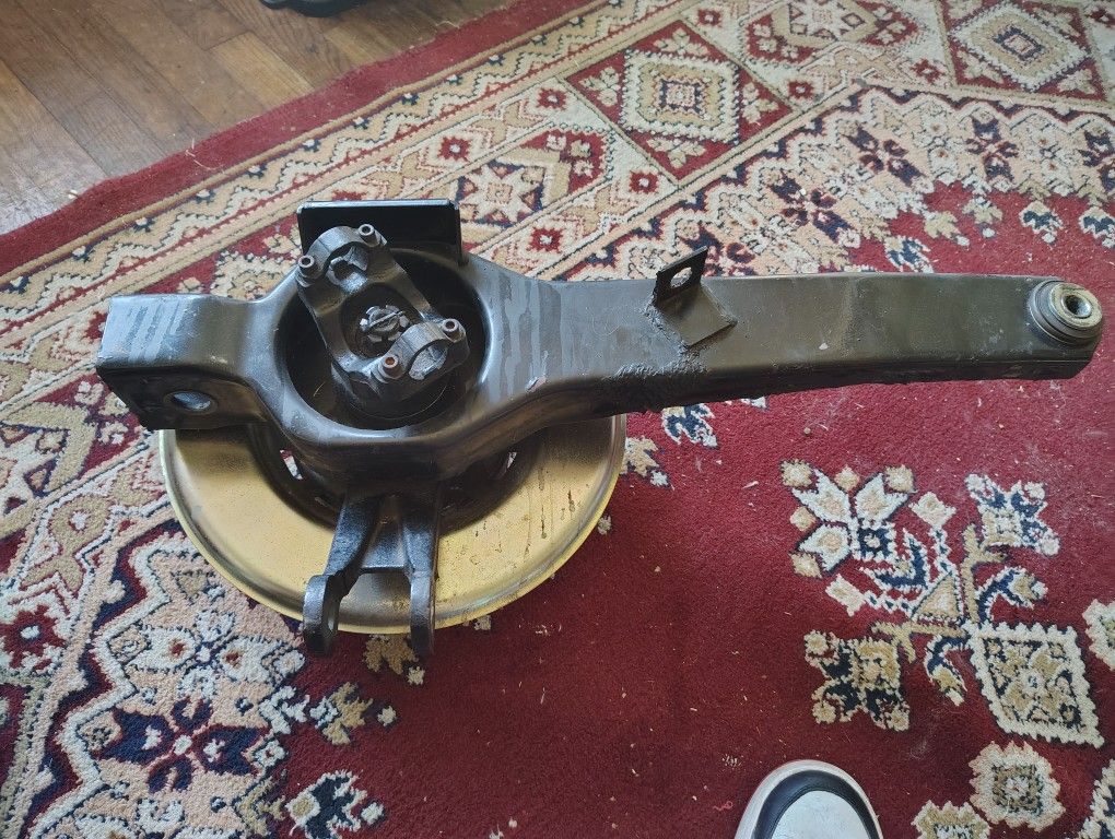 Corvette 1976-79 Trailing Arm Assembly With New Rubber Brushing
