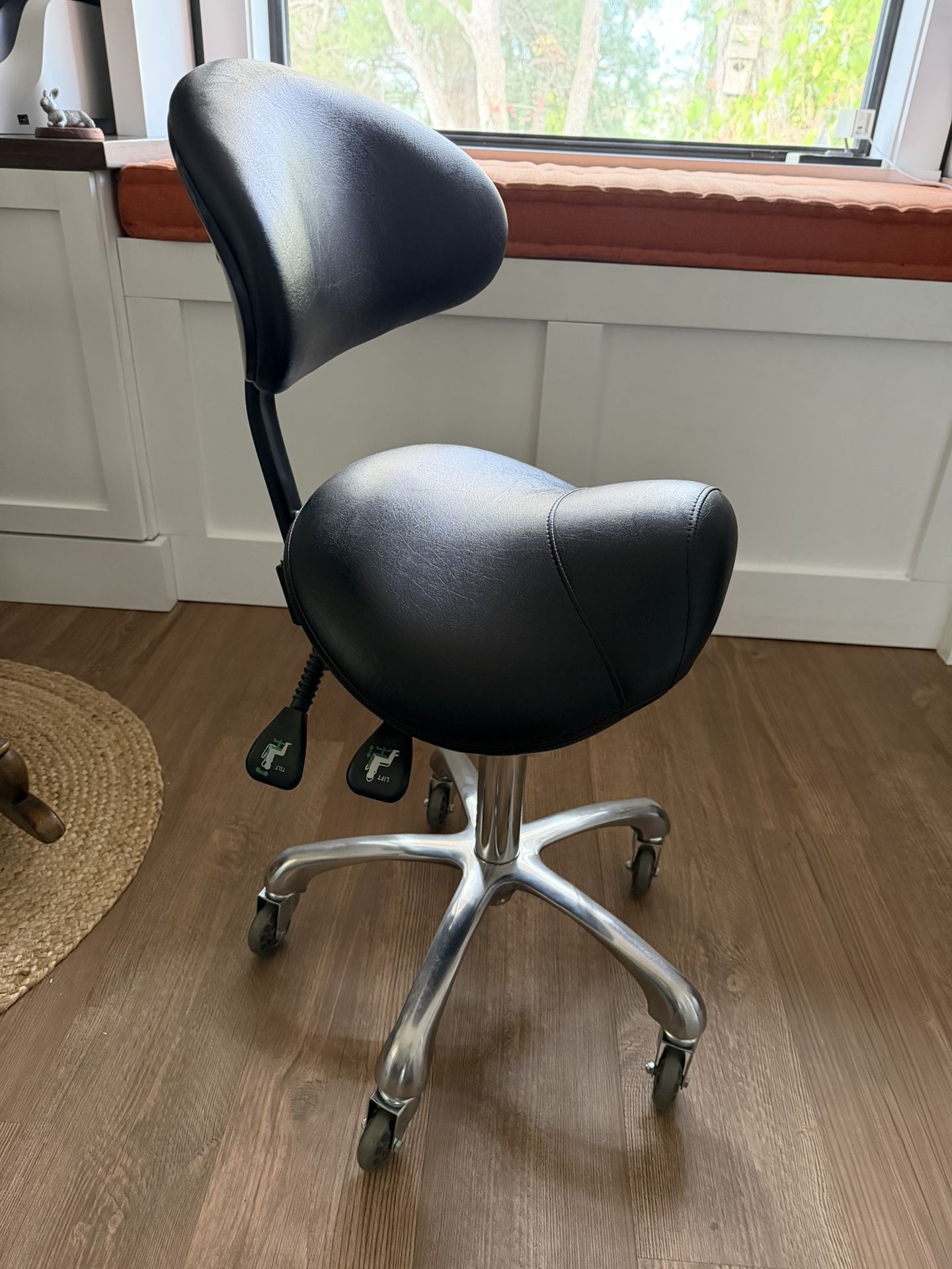 Saddle Chair