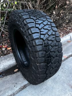 285/70R17 TOYO TIRES OPEN COUNTRY RT