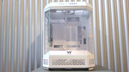Lian Li Dynamic Evo Gaming Computer PC Case