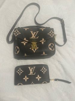 Louis Vuitton Métis bag