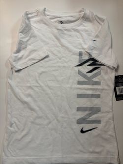 Boys Nike new s tags