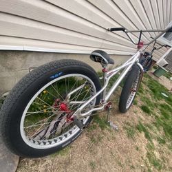 Monster Quad Negotiable