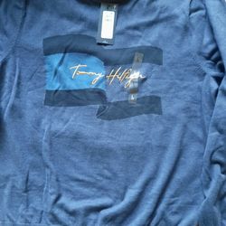 Brand New Tommy Hilfiger Sweater Size Large 