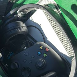 xbox and account, hmu