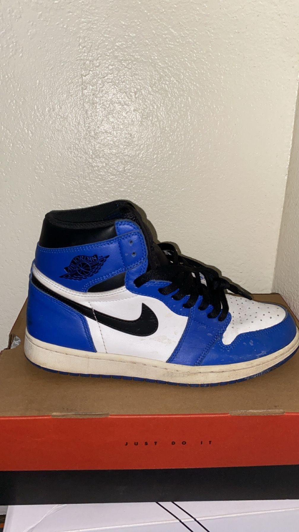 Size 10 Jordan 1 High Game Royal 