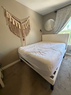 Queen size bed frame white
