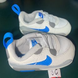  Nike Child’s, Toddler, Infant Tennis Shoe 3C NEW!!