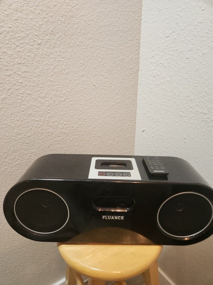 Fluance FiSDK 500 Docking Station/ Speaker System