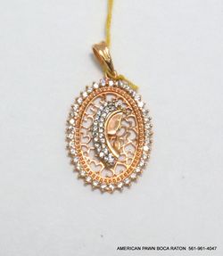 Mother Mary, Praying Woman 18K solid Gold Oval Pendant with Clear Gemstones Pre-owned 