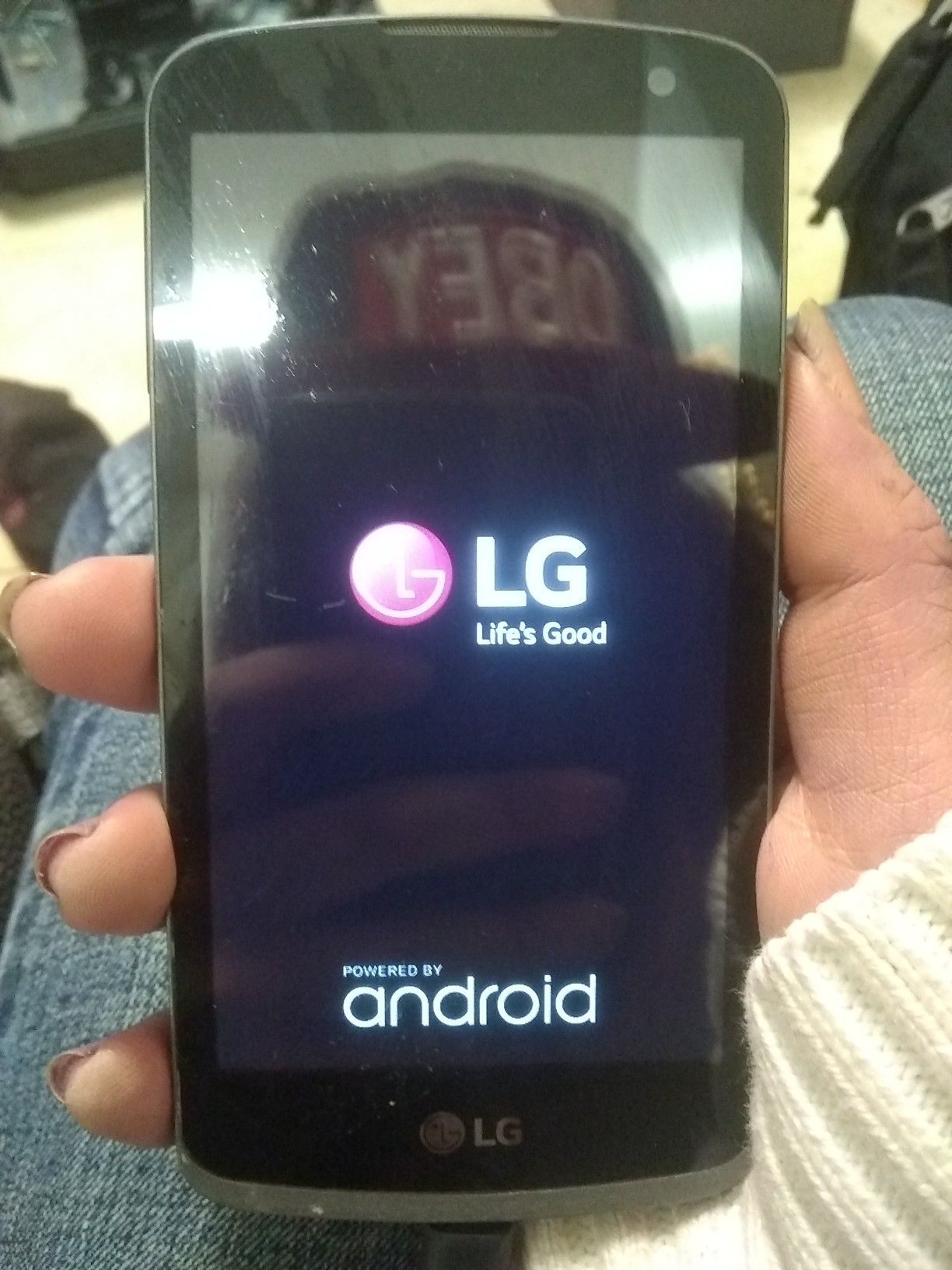 Prepaid Verizon LG phone with SIM card unlocked