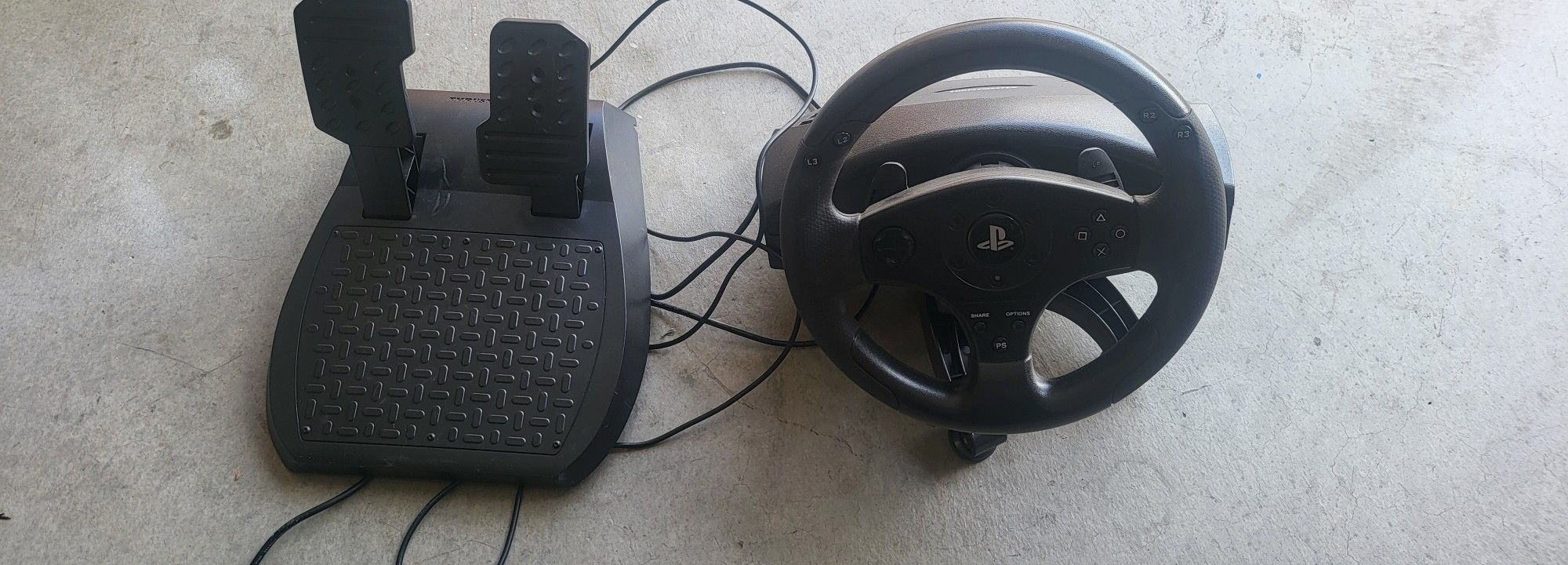 PS3/PS4 Thrustmaster Racing Wheel