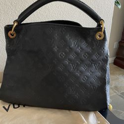 Lou Vuitton Bag