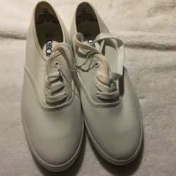 Cherokee tennis shoes canvas white women size 6 1/2 new
