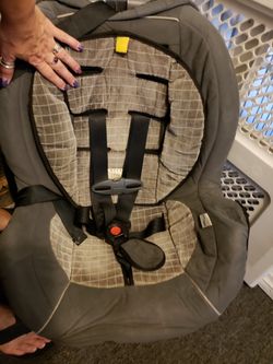 Infant to toddler carseat reclines rear/forward