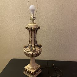 Vintage Italian-style or Capodimonte-inspired table lamp 