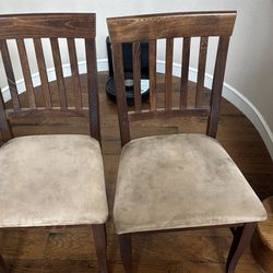Set of 4 dining chairs
