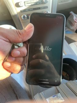 iPhone XR UNLOCKED